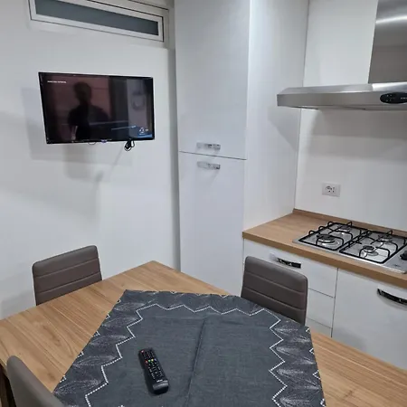 Rosselli House 5 Apartment *